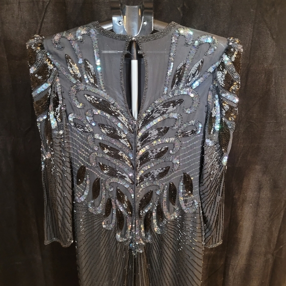 Stunning Vintage Black Sequined and Beaded Dress from Scala - Picture 4 of 16